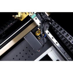 Beambox Pro vue de l'outil laser et de l'espace de travail