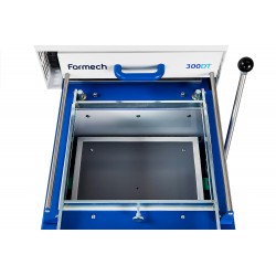 Vue de la zone de thermoformage de la Formech 300DT