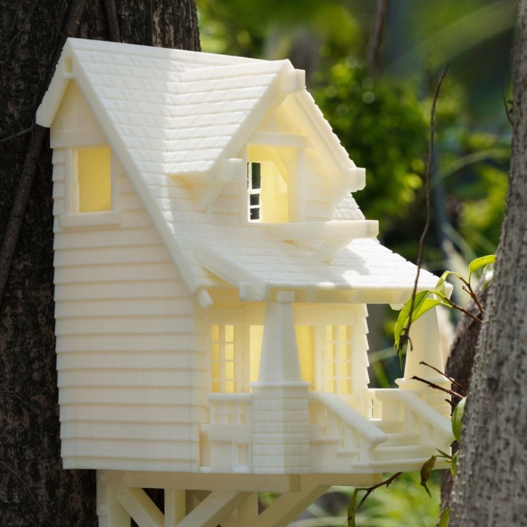 petite maison dasn un arbre fait avec le filament ASA