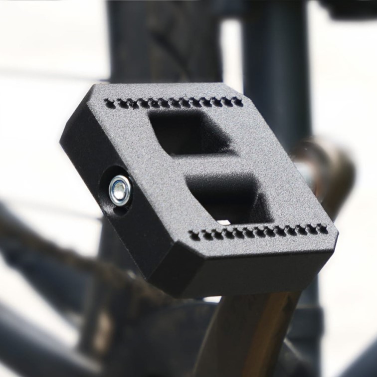 pedale / repose pied pour velo fait avec le filament PA6 CF Bambu Lab