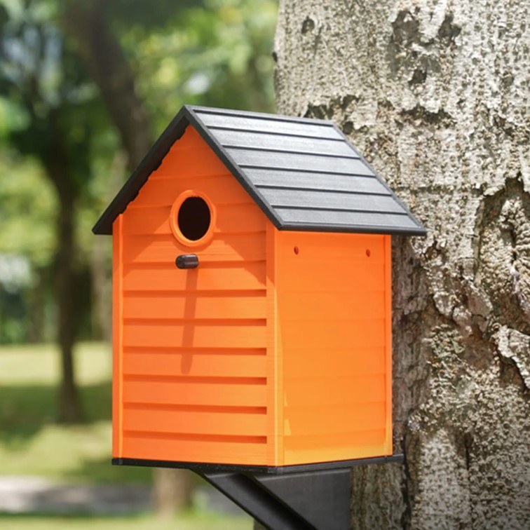 maison d'oiseau classique avec support de montage fait avec le filament PETG HF Bambu Lab