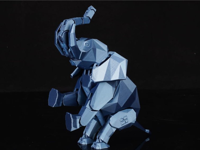 éléphant fait avec les filaments PLA Metal Bambu Lab