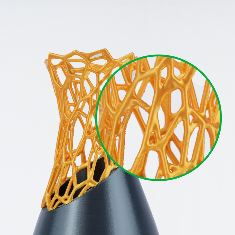 Vase imprimé avec le filament or PLA Silk+ Bambu Lab Vase imprimé avec le filament or PLA Silk+ Bambu Lab