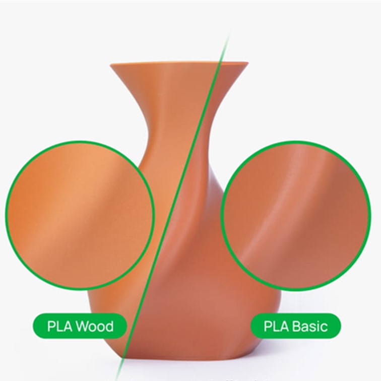 comparaison sur un vase fait en impression 3d d'un coté fait avec du PLA Basic et d'un autre avec du PLA Wood Bambu Lab