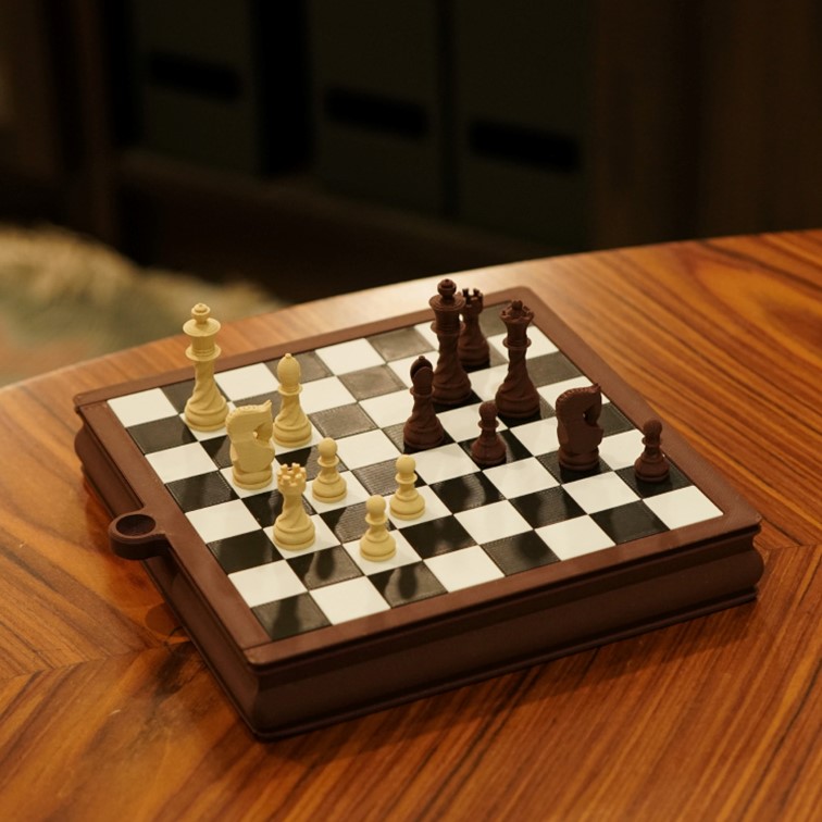 Jeu d'échecs de voyage fait avec les filaments PLA Wood Bambu Lab