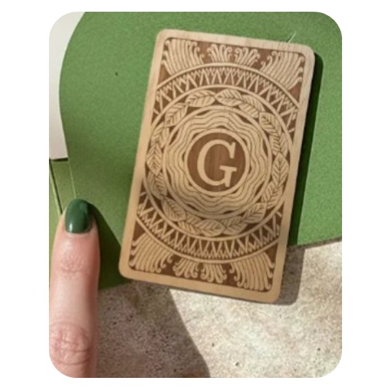Carte de visite gravée avec F2 Ultra UV