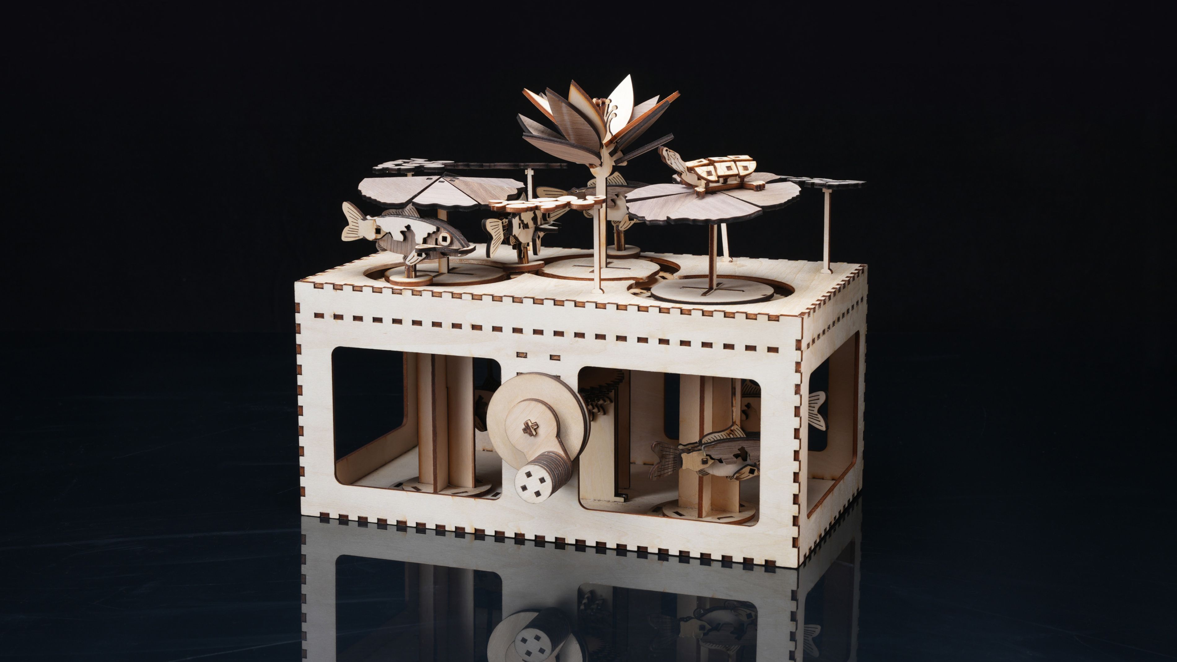 Découpe numérique sur du bois avec la H2D Laser Full Combo Découpe numérique sur du bois avec la H2D Laser Full Combo