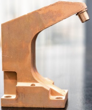 Outil en cuivre de soudure par point fabriqué avec la Metal X de Markforged Outil en cuivre de soudure par point fabriqué avec la Metal X de Markforged