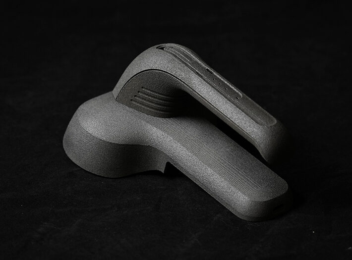 tailleuse de boule de poils en PA 12 imprimé avec la rm220 de raise3d