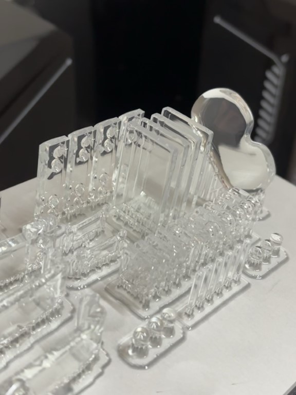 Pièces transparentes imprimées avec UniFormation GK3 Pro