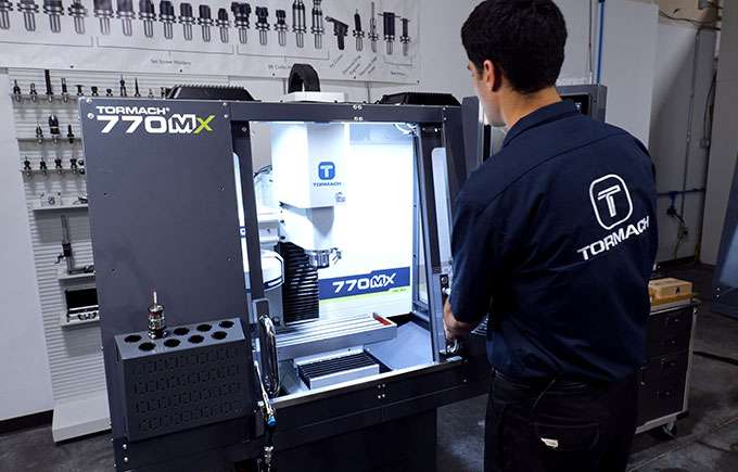 Exemples de gravure dans différentes matériaux avec Omni X