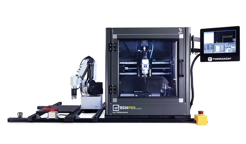 xsTech Pro en version avec bras robotique