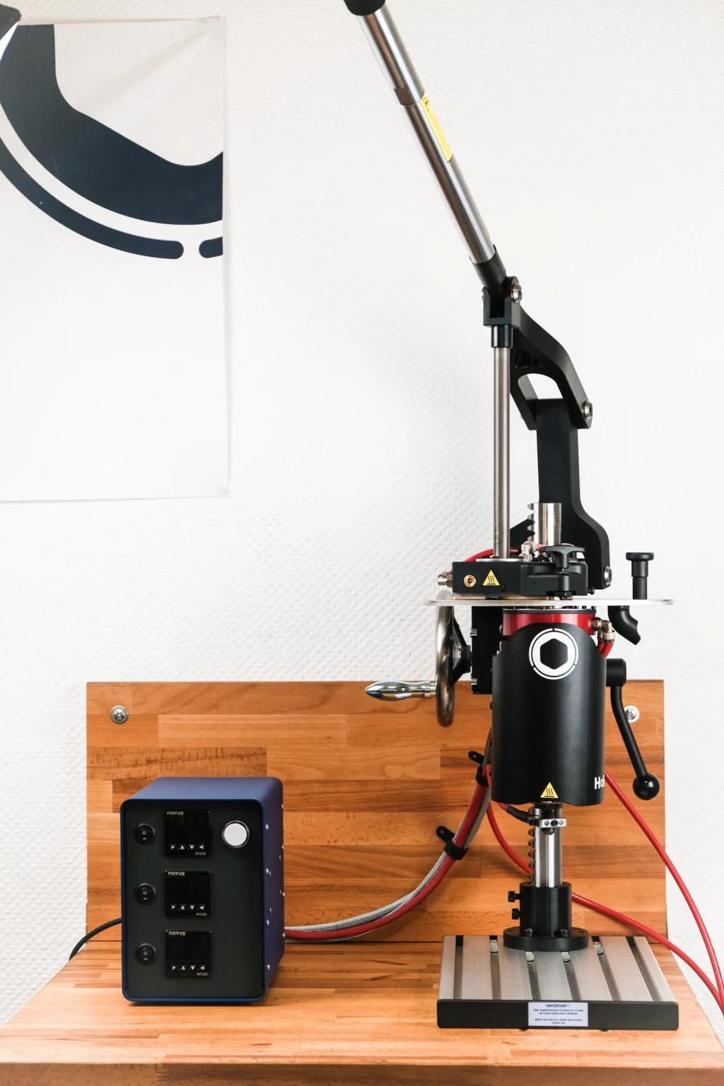 presse à injection HoliPress Hgh Temp de holimaker