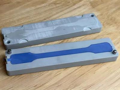 moule à injection imprimé en 3d avec une DWS puis injecté avec la presse holimaker holipress high temp