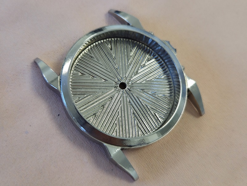 Boîtier de montre usiné sur Redon 
